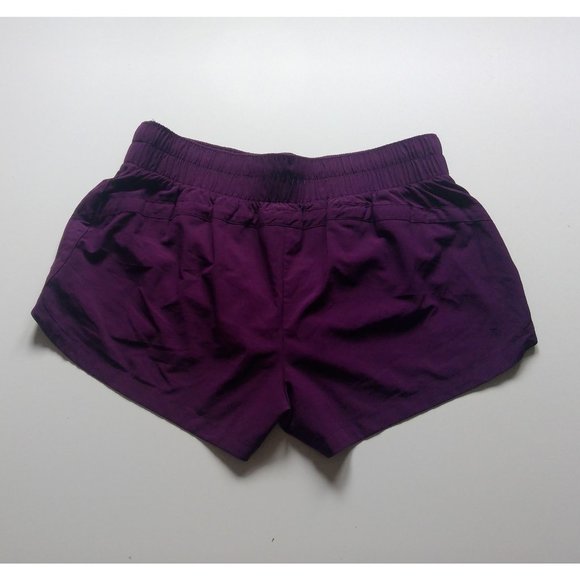 Athletic shorts - Picture 1 of 3